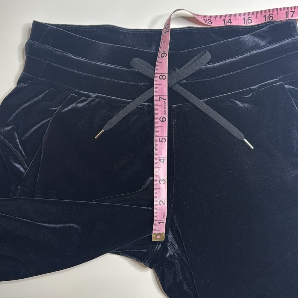 Lululemon Ready to Crush High-Rise Velour Jogger *Full Length - Picture 9 of 12